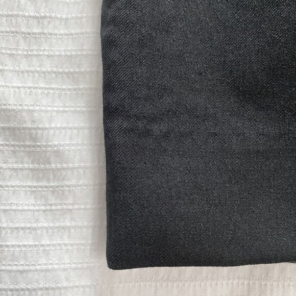 Chic Black Sleeveless Midi Dress - Picture 8 of 9